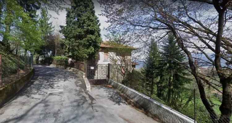 Villa in Via Vetta 1, Bergamo, 6 locali, 3 bagni, giardino privato