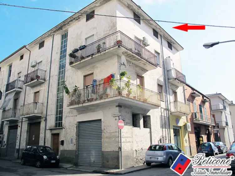 Appartamento in Via Brescia, Fondi, 6 locali, 1 bagno, 113 m²