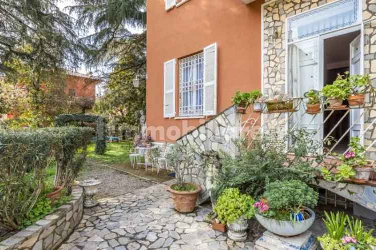 Villa unifamiliare via Luigi Valeriani, Saragozza fuori Porta, Bologna