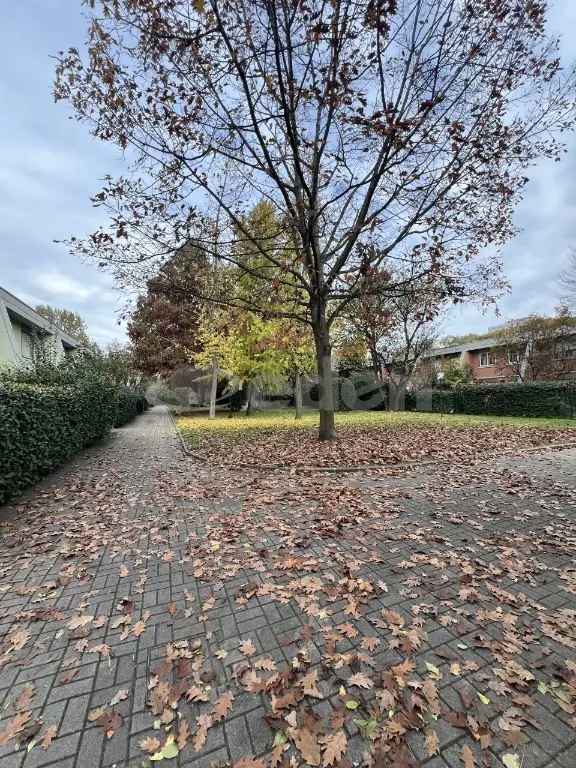 Villa a schiera in Via Albert Einstein, Modena, 9 locali, 3 bagni