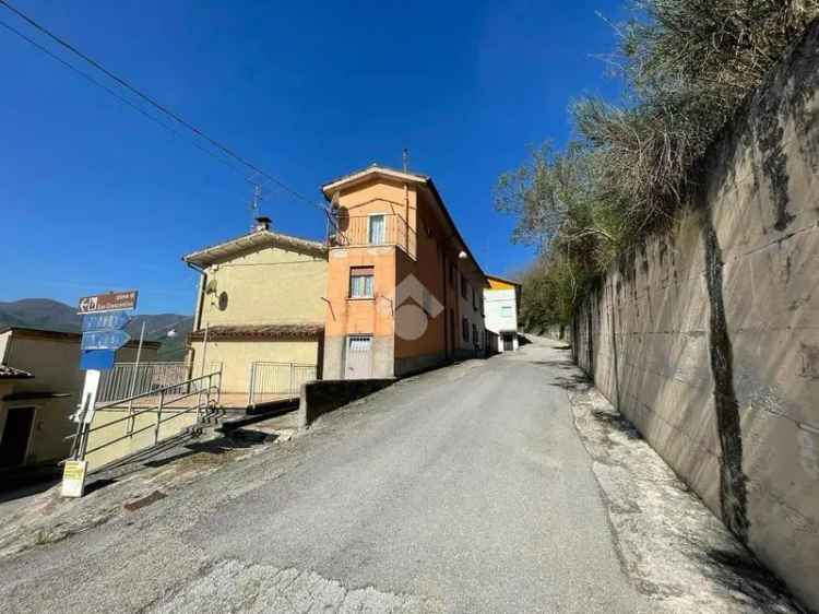 Terratetto plurifamiliare via Dei Conti 1, Cantiano