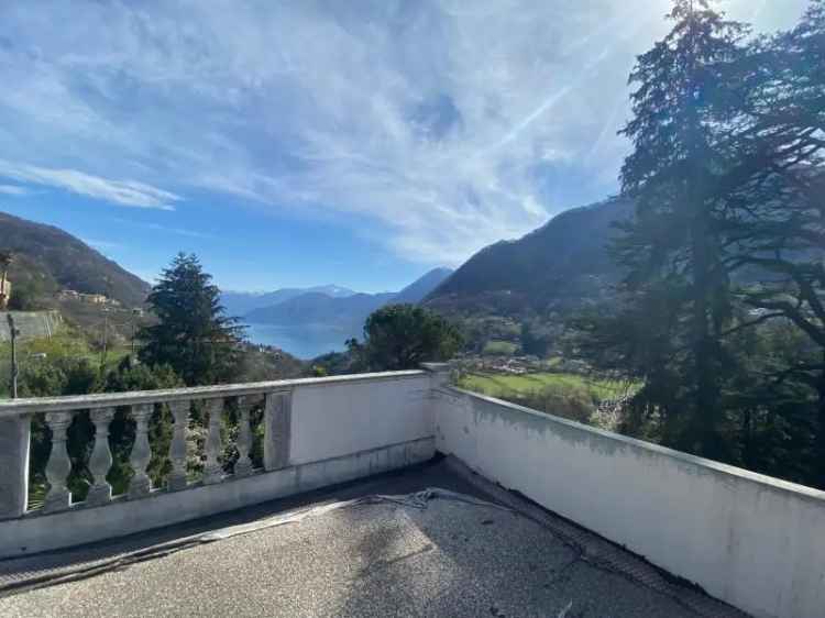 Villa in Affitto a Como di 500 m² con 18 locali