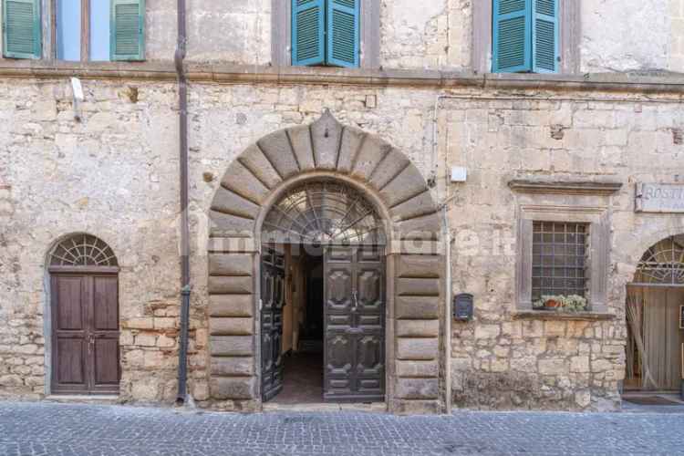 Appartamento via di Porta Tarquinia 12, Centro Storico, Tarquinia