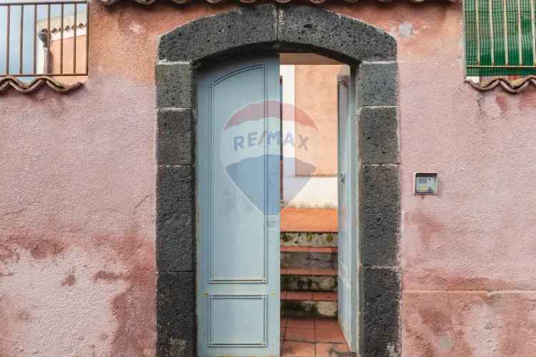 Casa Vacanze Etna Nicolosi 180mq Giardino Forno Camino