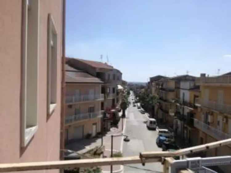 Appartamento in Via Salvatore la Rosa, Aragona, 5 locali, 2 bagni