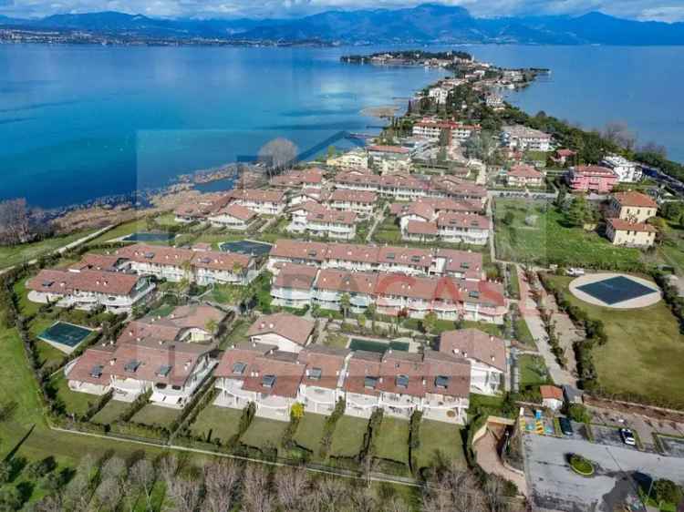 Appartamento via Benaco, Centro, Sirmione