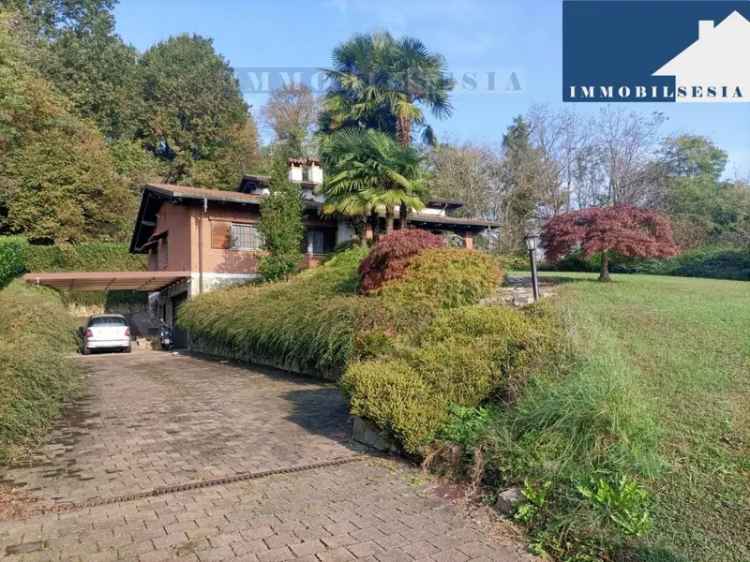 Villa in VIA torino 127, Roasio, 7 locali, 3 bagni, giardino privato