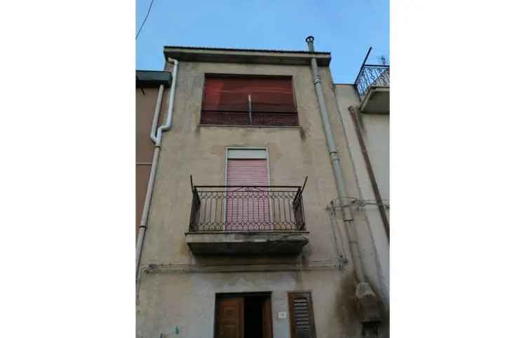 Casa indipendente in vendita a Alia, Via Fondo Leone C 19