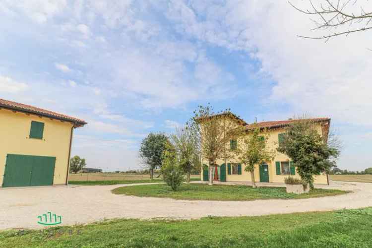 Villa unifamiliare via Canale Angelino, Terre del Reno