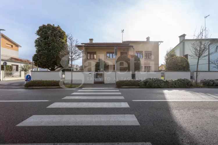 Villa singola in Via Francesco Sbroiavacca, 53, San Vito al Tagliamento (PN)