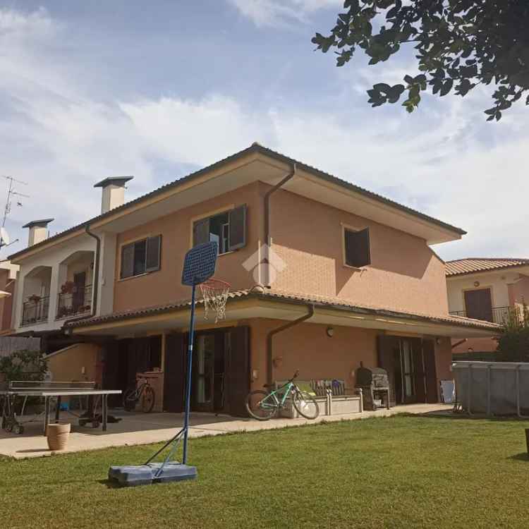 Villa a schiera in vendita