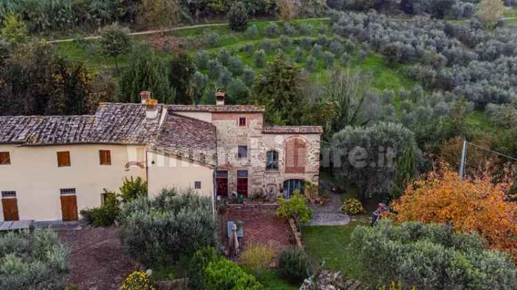 Villa unifamiliare Vinacciano, Serravalle Pistoiese