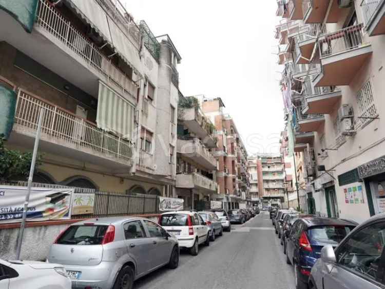 Appartamento in Vendita a Napoli Soccavo Via Tribuni della Plebe