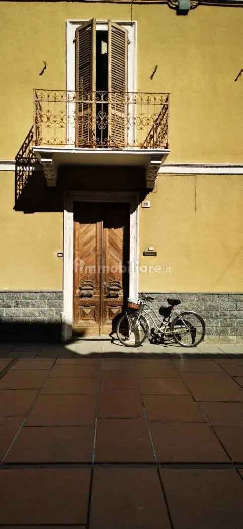 Villa bifamiliare corso Nuova Italia 56, Centro, Santhià