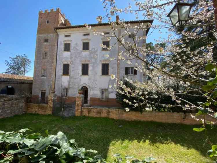 Villa unifamiliare, da ristrutturare, 2135 m², Montepulciano