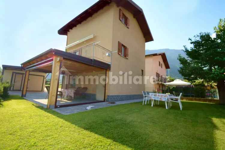 Villa unifamiliare, ottimo stato, 197 m², Centro, Morbegno