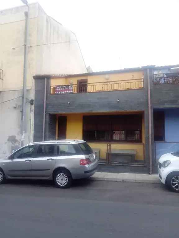 Villa in Via galatioto, Catania, 6 locali, 3 bagni, 150 m² in vendita