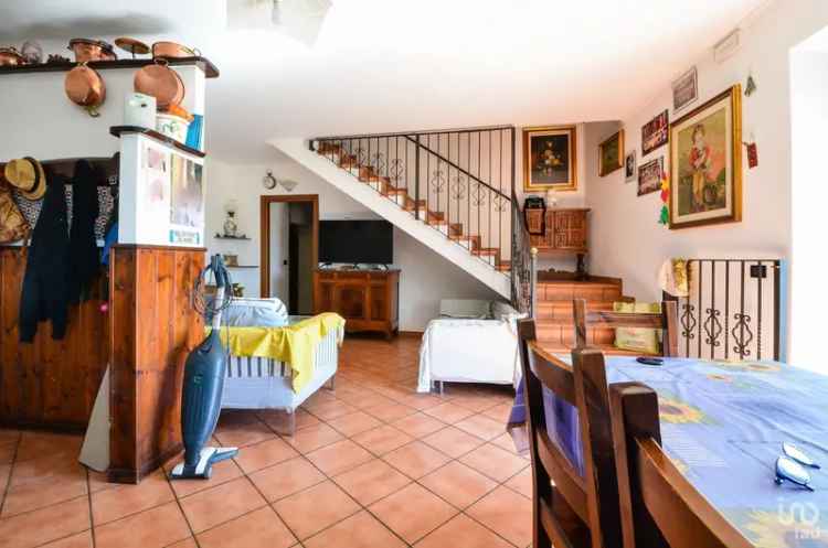 Vendita casa 20 locali di 450 m² in Montezemolo (12070) - 127384 - iad