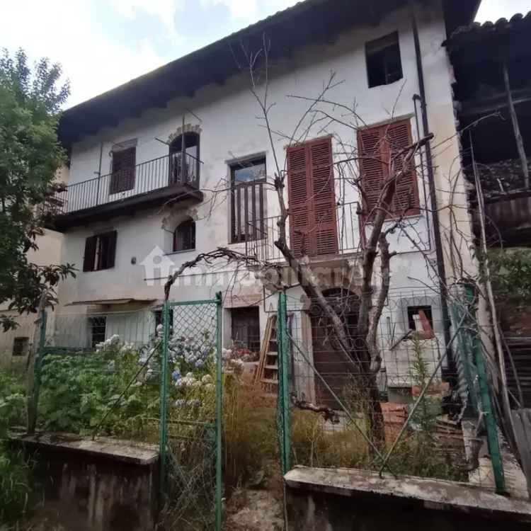 Villa unifamiliare frazione Bulliana 19, Bulliana Vico, Valdilana