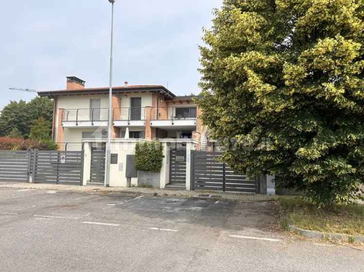 Appartamento in villa via Papa Karol Wojtyla 4, Castiraga Vidardo