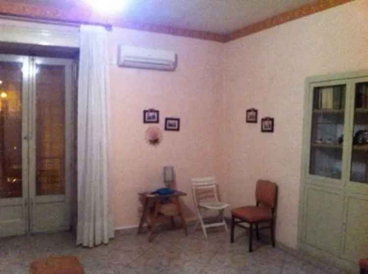 Appartamento in Via Regina Elena 14, Scordia, 5 locali, 1 bagno, 67 m²