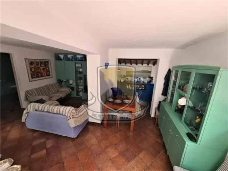 Villa terratetto in PORTA OVILE, Siena, 5 locali, 1 bagno, posto auto