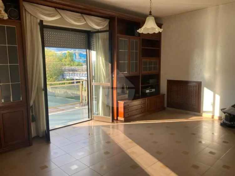 Appartamento in VIA PALAZZO, Formia, 5 locali, 2 bagni, 90 m²