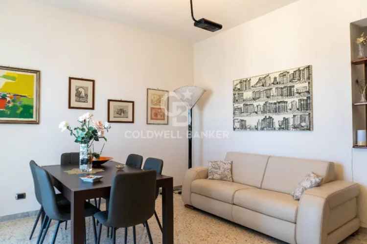 Appartamento in Via Valdemaro Vecchi, Trani, 5 locali, 1 bagno, 150 m²