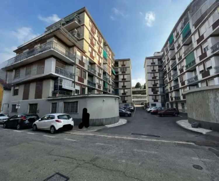 Appartamento in Via Bussinello 154, Canelli, 5 locali, 1 bagno, 105 m²