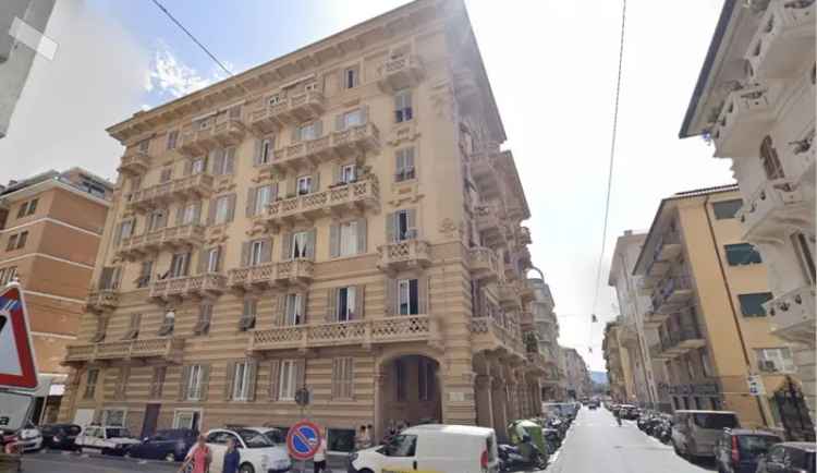 Appartamento in Via Nino Bixio 19, Chiavari, 6 locali, 2 bagni, 156 m²