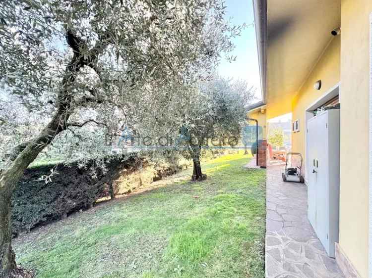 Villa in vendita a Pastrengo Verona 