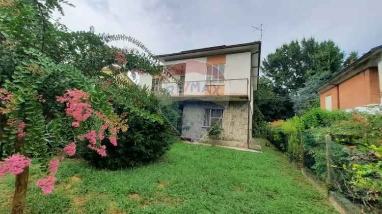 Villa in Via Roma, Riva del Po, 3 locali, 1 bagno, giardino privato