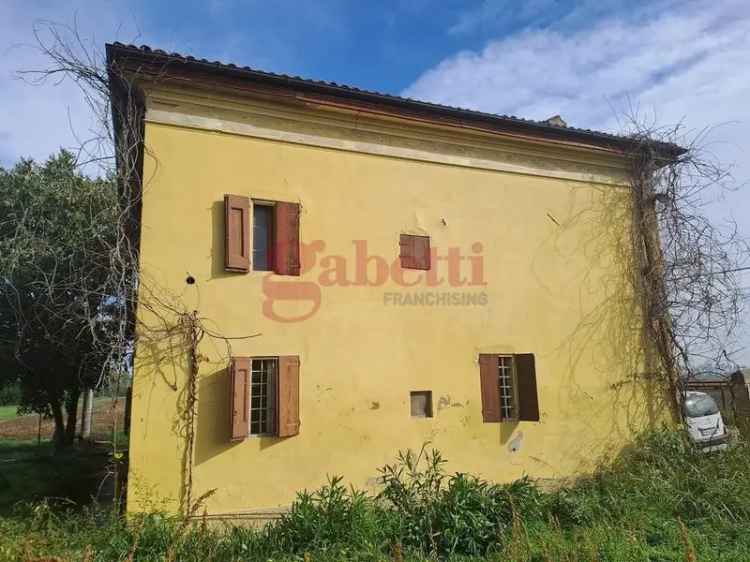 Casa Indipendente in Via Di Renazzo, 133, Cento (FE)