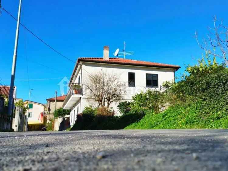 Villa unifamiliare via Capo di Fiume, Pietrale Capo Di Fiume, Capaccio Paestum