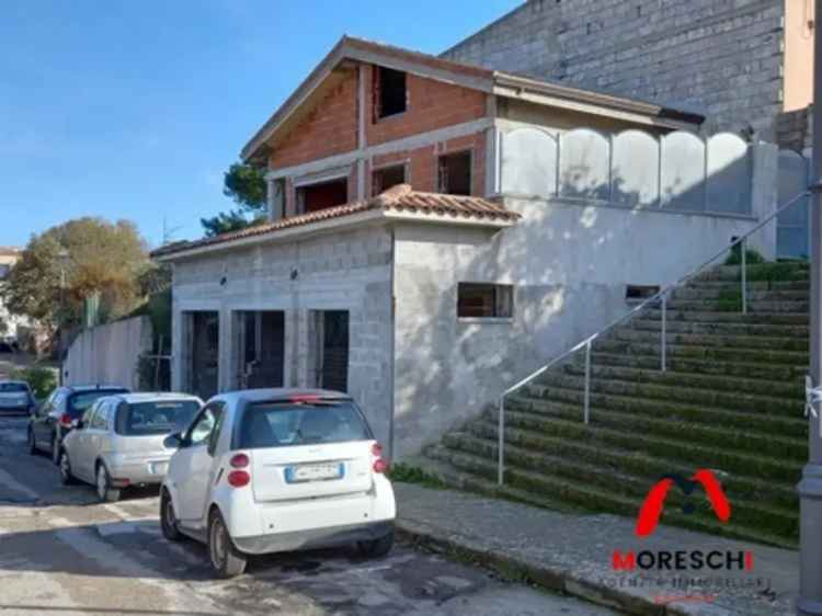 Villa in Via Garibaldi, Ossi, 2 locali, 2 bagni, giardino privato