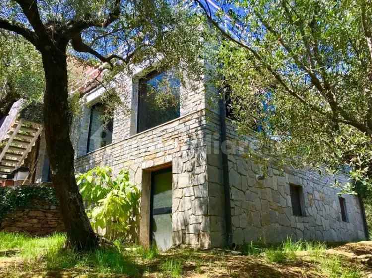 Villa unifamiliare via Punta Bianca, Ameglia