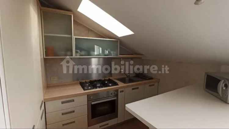 Trilocale viale Derna 34, Centro, Edolo