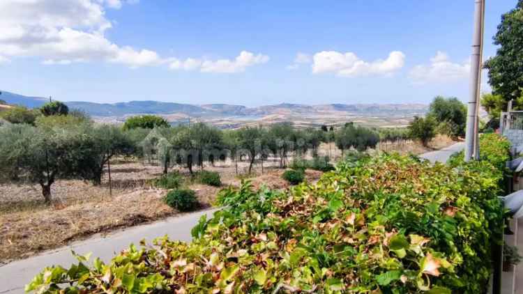 Villa bifamiliare Sp44, Sambuca di Sicilia