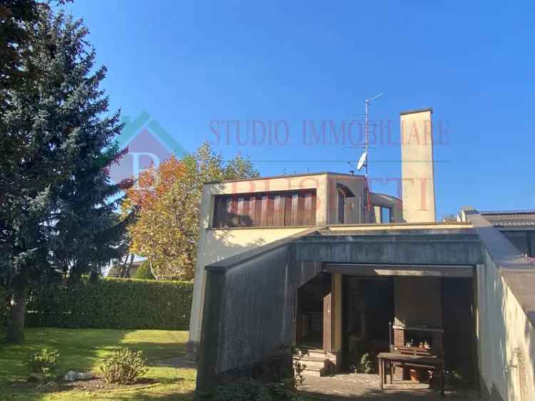 Villa a Schiera Olgiate Olona 5 Locali 3 Bagni Giardino