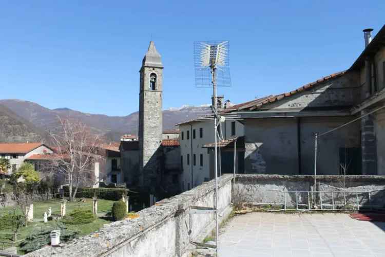 Appartamento piazza Vittorio Emanuele, Centro, Fivizzano