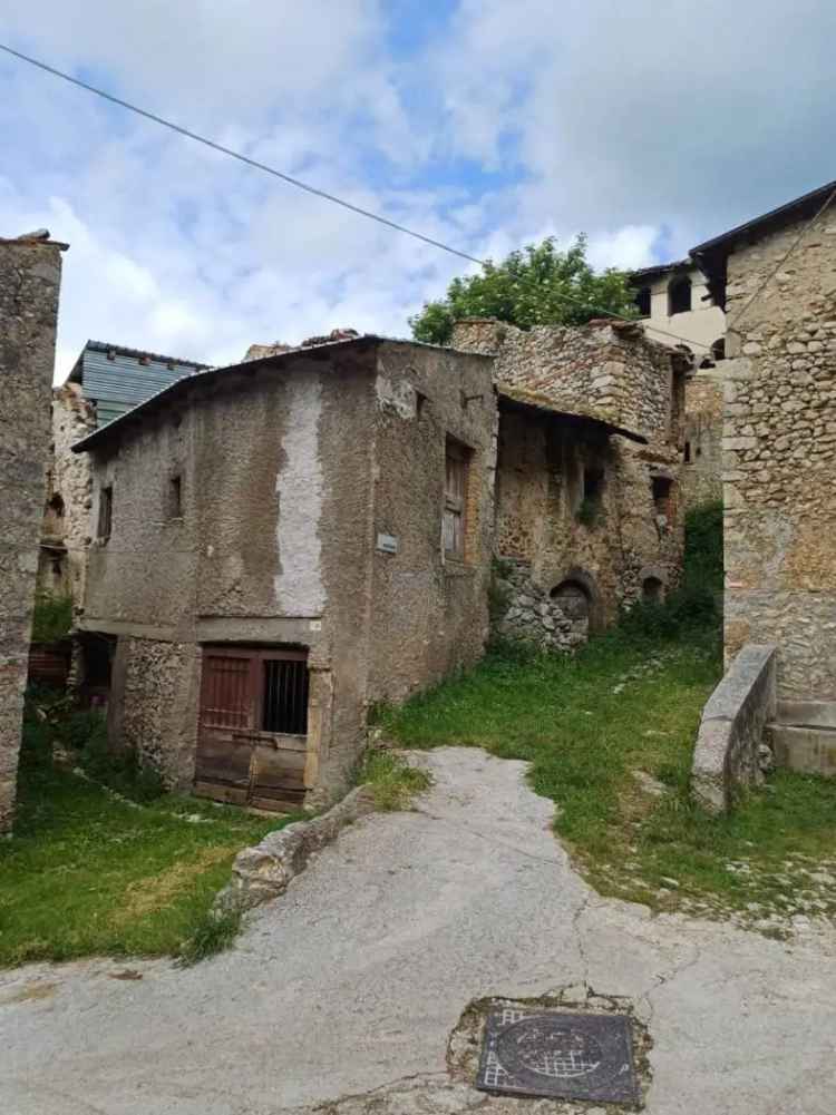 Terratetto unifamiliare Strada Provinciale Borgorose Grotti, Centro, Borgorose