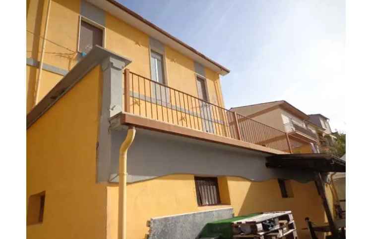 Casa indipendente in vendita a Sulmona