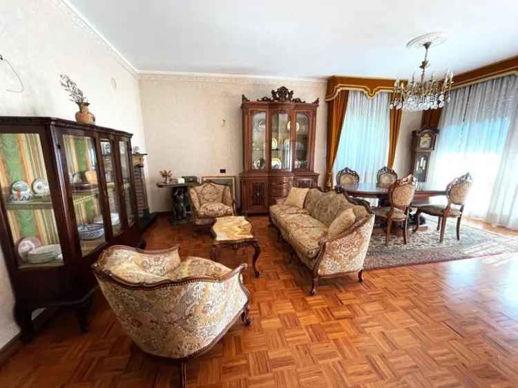 Villa unifamiliare Strada Valle 81, Zona Pittori, San Vittore, Pombio, Voghera