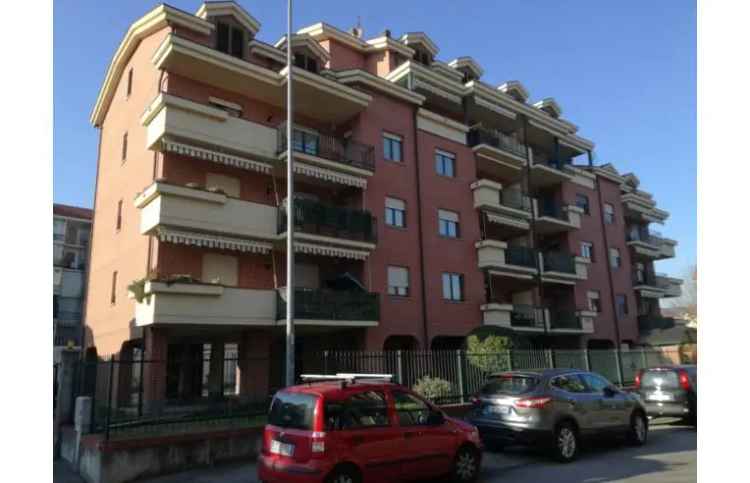 Quadrilocale in vendita a Nichelino, Via Arturo Toscanini 11