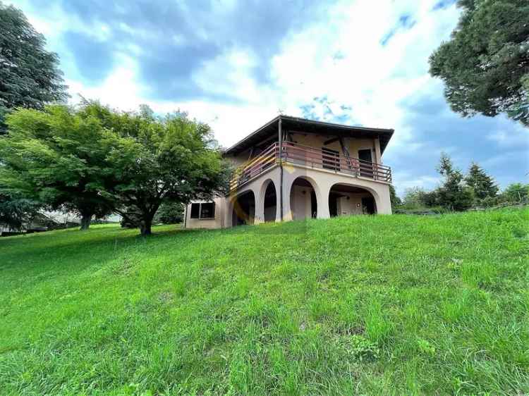 Villa unifamiliare via Barozzo, Centro, Lurate Caccivio