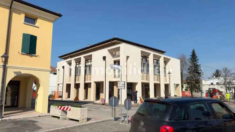 Trilocale piazza Guglielmo Marconi 4, Centro, Moglia