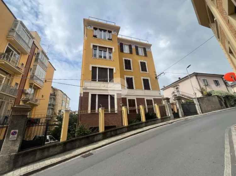 Appartamento via Dei De Mari 6, Villetta, Valloria, Savona