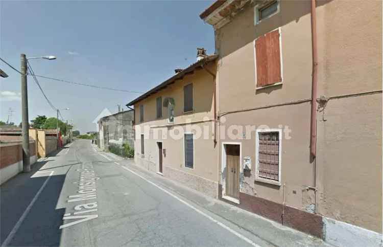 Casa indipendente all'asta via Monsignor Padovani , 47, Pessina Cremonese