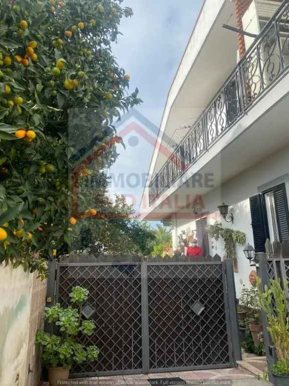 Villa in Via ripuaria, Giugliano in Campania, 4 locali, 3 bagni