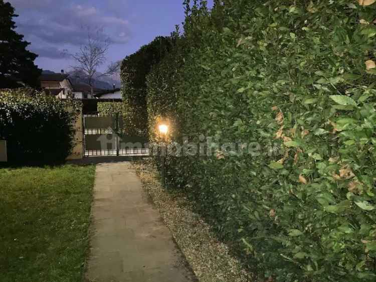 Terratetto unifamiliare 120 m², ottimo stato, Centro, Forte dei Marmi